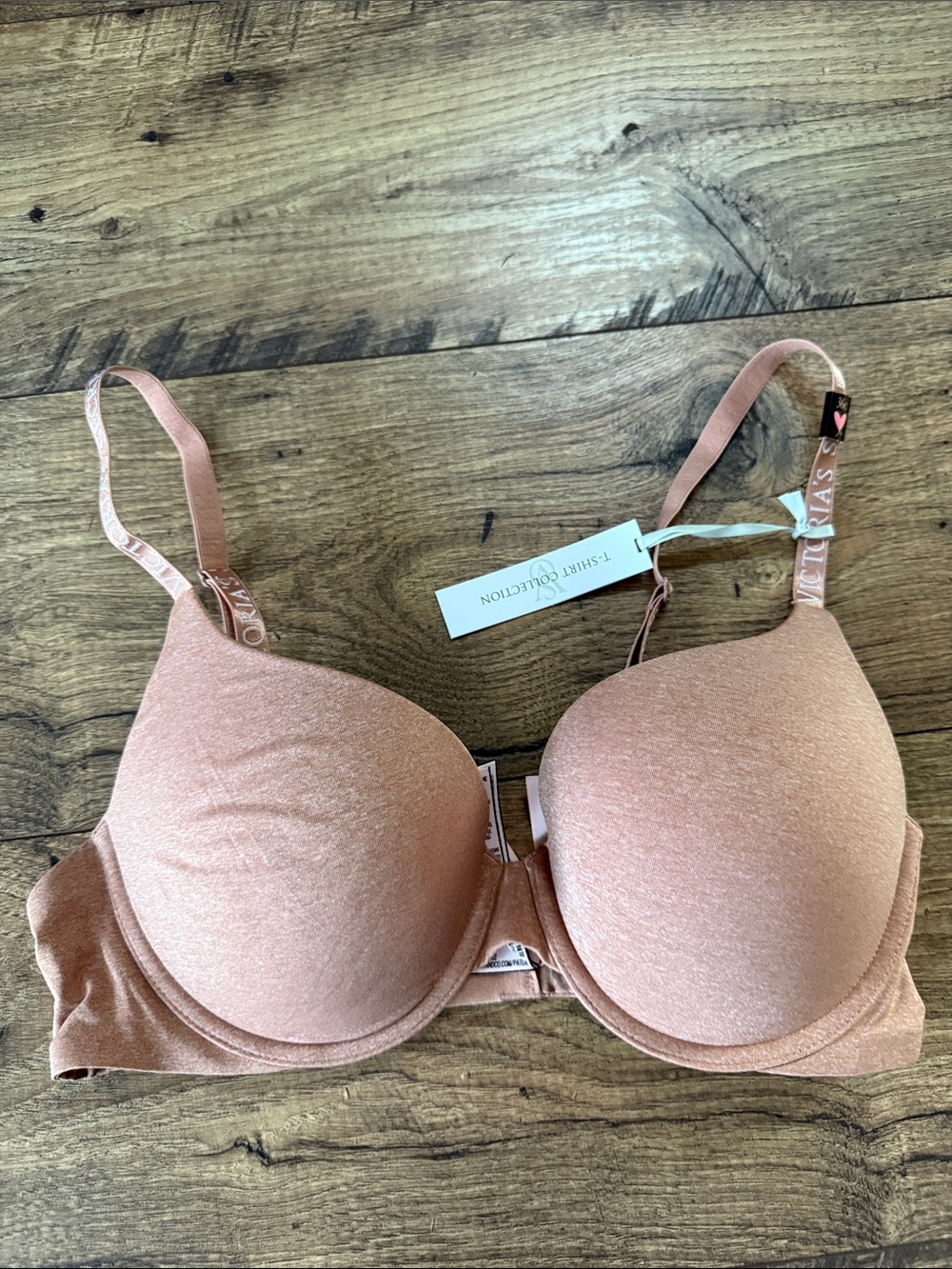 NWT Victoria's Secret Shimmery Peach Push-Up Bra